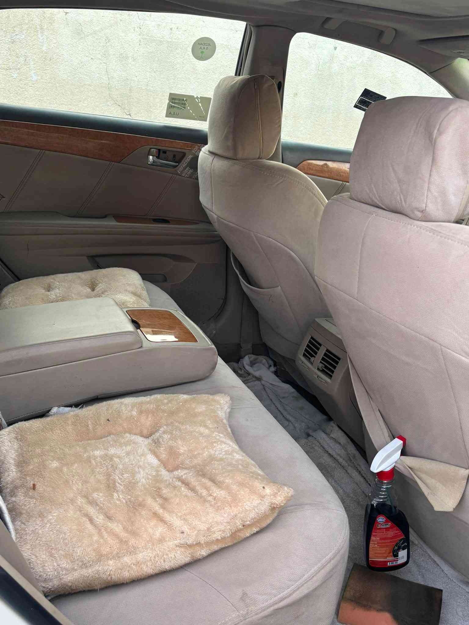 2007براوە 

سەیارەکە بەس ماشەڵای دەویت

فول مواسەفات

پێنج دەرگا بەسمە 

پەردە 

کوشن سارد و گەرم

سڵایت 

سەیارەکە کۆدی  بۆ کراوە، 

بارکودیشی پیوەیە

سەیارەکە ناو دەری پاکە، ناو زەرد جڵد 

گێڕوو مەکینە بەشەرت 

کارەبای گشتی بەشەرت

تەقە و ڕەقەی تێدا نیە بە شەرت 

شووێن سلێمانی ، 
نرخی ٥٦$

***********

