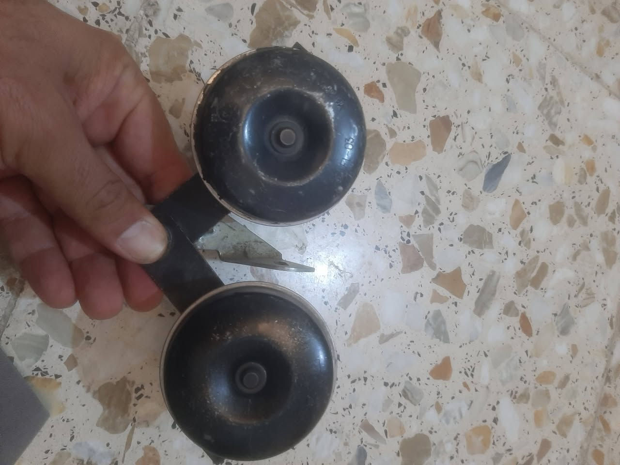 هورنات سيدان • حساس كرنك • مكاني الشعب