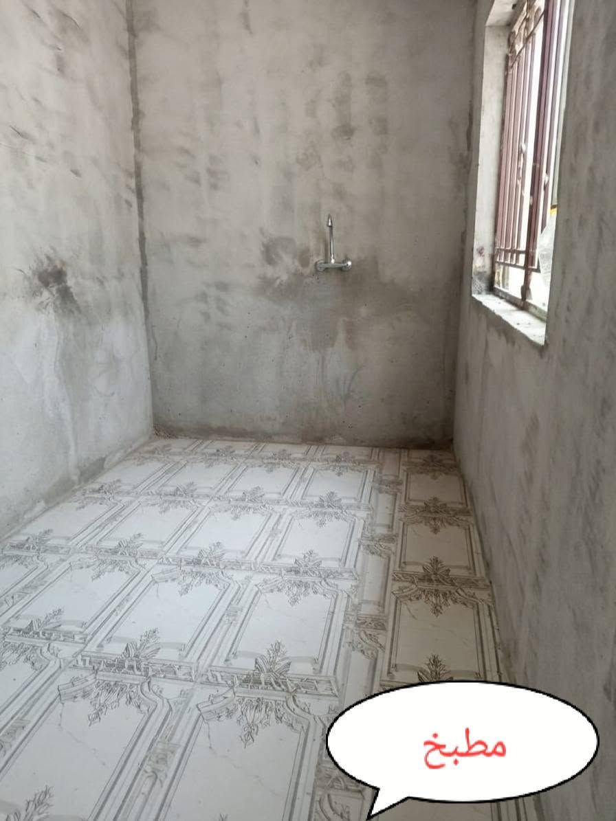 بيت للبيع حي الجهاد شارع الزنابره قرب صورة الإمام الحسين عليه السلام ثاني بيت عن الشارع مساحته 180 م
مبني بيه غرفتين وصاله ومطبخ وصحيات فقط 
الإستقبال مامبنيه وموجود مكانها 
ماسس ماء ومجاري وكهرباء للاستفسار الاتصال على الرقم ***********
