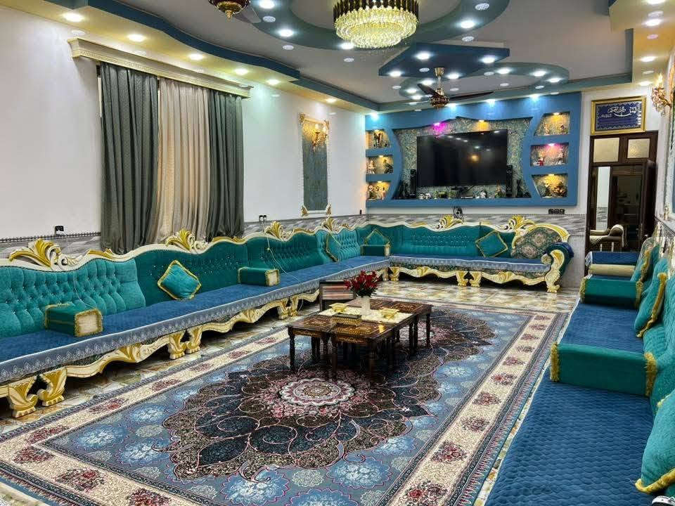 السلام عليكم ورحمه الله وبركاته بيت للبيع منطقه الراشديه المراسمه قرب جامع الرقيب مساحه البيت 700 متر نوع سند 25 السعر 325 مع الثاث بغداد الراشديه اخوكم كرم الدليمي رقمي واتس ***********
