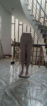 بنطلون نسائي • عدد ٢ • استعمال نظيف