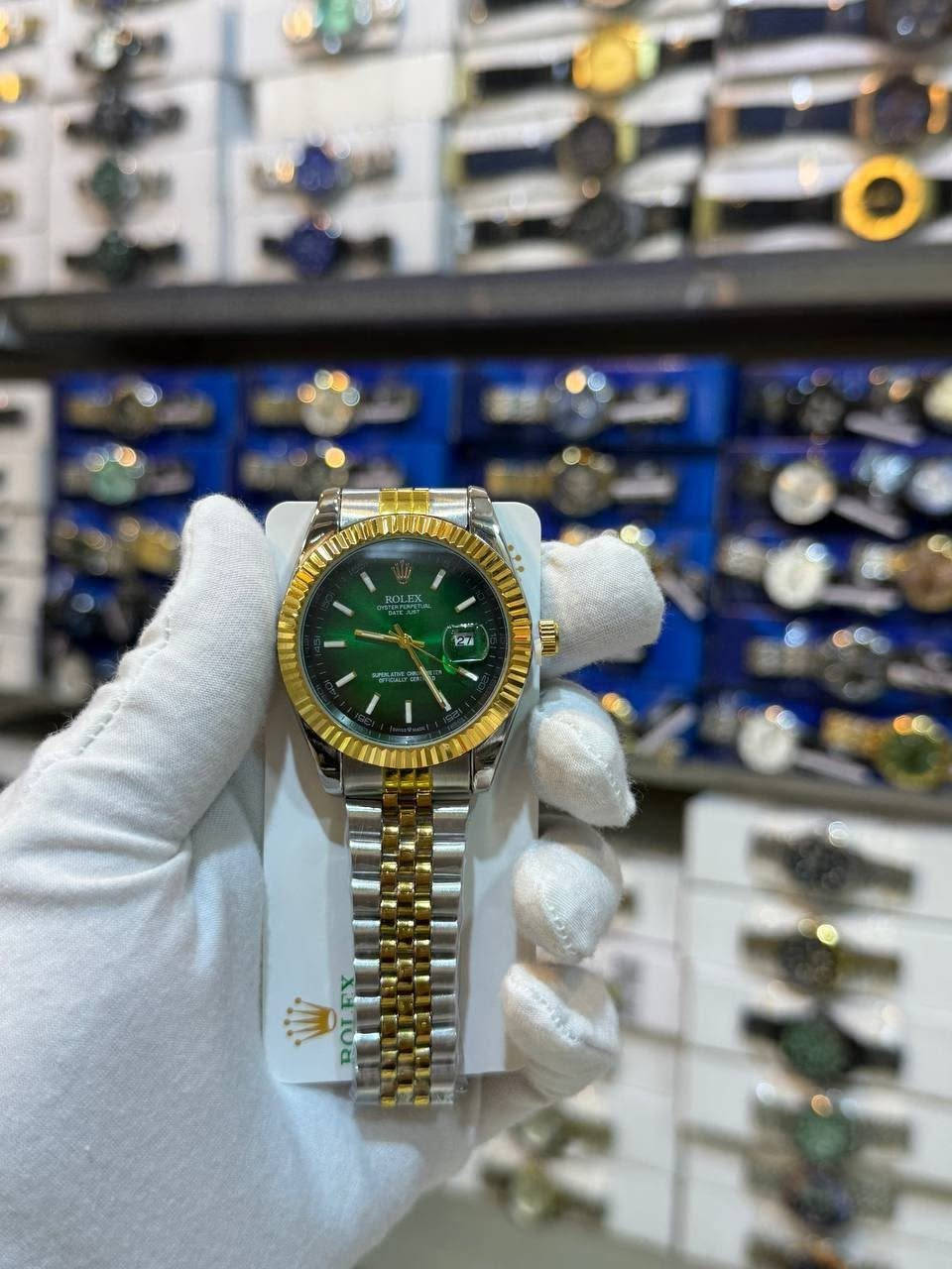 ✨ وصلت أحدث تشكيلة الساعات اليدوية إلى عطور الحرمين ! ⌚
لأن الأناقة تبدأ من التفاصيل... اختر ساعتك التي تعكس شخصيتك، بتصاميم راقية وجودة مميزة وأسعار تناسب الجميع.
🎁 عرض خاص لفترة محدودة اغتنم الفرصة واحصل على ساعتك المفضلة قبل نفاد الكمية.

ملاحظة: متوفر توصيل كافة المحافظات ٥٠٠٠ آلاف دينار فقط وداخل محافظة نينوى ٣ آلاف دينار.
 
📍 عطور الحرمين  أناقتك تبدأ من هنا... والعرض لا يُفوّت.

#عطور_الحرمين #ساعات_يدوية #أناقة #هدايا #عرض_خاص #ساعات :::**

للحجز والاستفسار يرجى مراسلة الصفحة او الاتصال على الارقام التالية:
***********
***********
