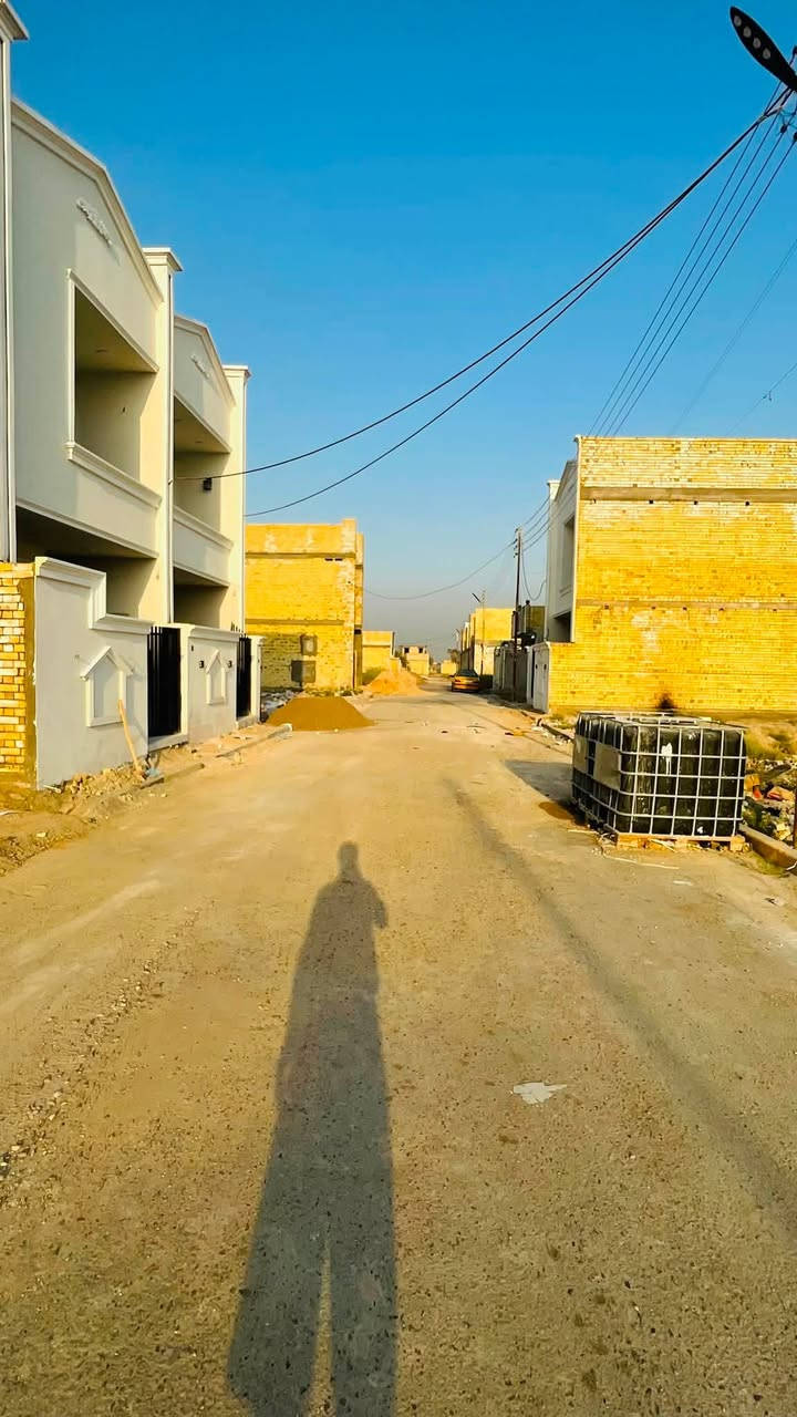 سلام عليكم قطعه كاع 100 متر واجه 6 ونزال 17 قرار محكمه سند 25  علا شارعين مجاري و ماي و كهرباء ونت ضوئي وموجوده مدرسه حكوميه كامله خدمات 
ترهم مراوس او بيع ***********

وسعر جدن رخيص خابرني واتساب و بخدمتك
