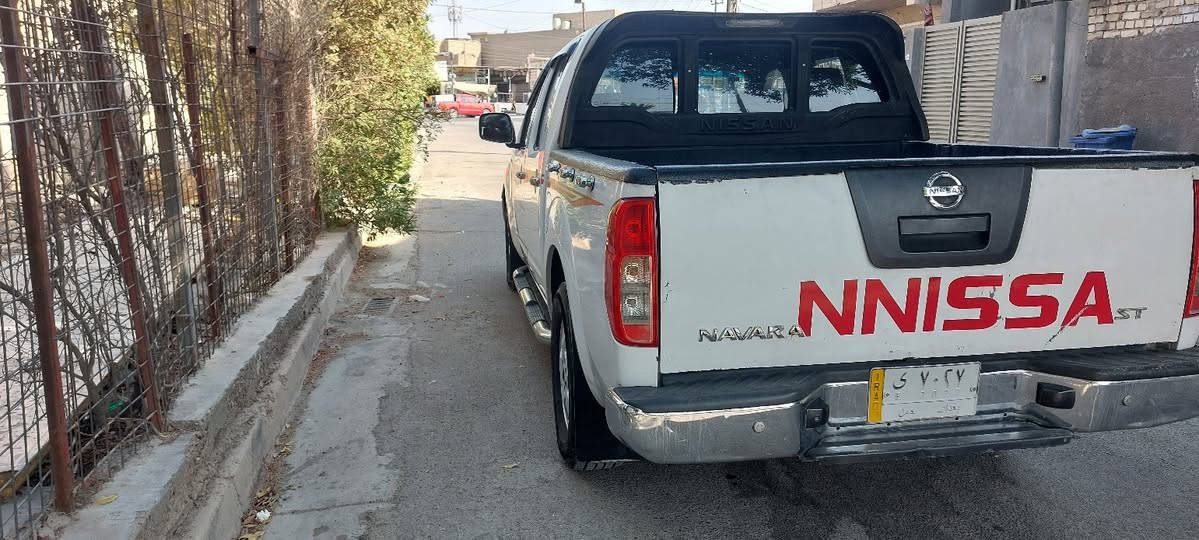 السلام عليكم عندي نيفاره موديل ٢٠١٣ بغداد بسمي تحويل مباشر السيارة بيها قماره مصبوغ واكع شجرة عليها محرك مكفول شركة حدادية تمام تخم تاير جديد السعر ٩٠ للإستفسار على الرقم ***********
