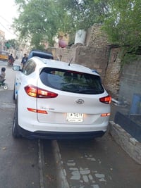 سلامو عليكو توسان مديل 20 مال جناي سياره ماشيه 82 تخم تاير جديد  صار س...