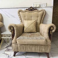 تخم ملكي للبيع نضيف عشر مقاعد للاستفسار والاتصال على هذا الرقم 0773197...