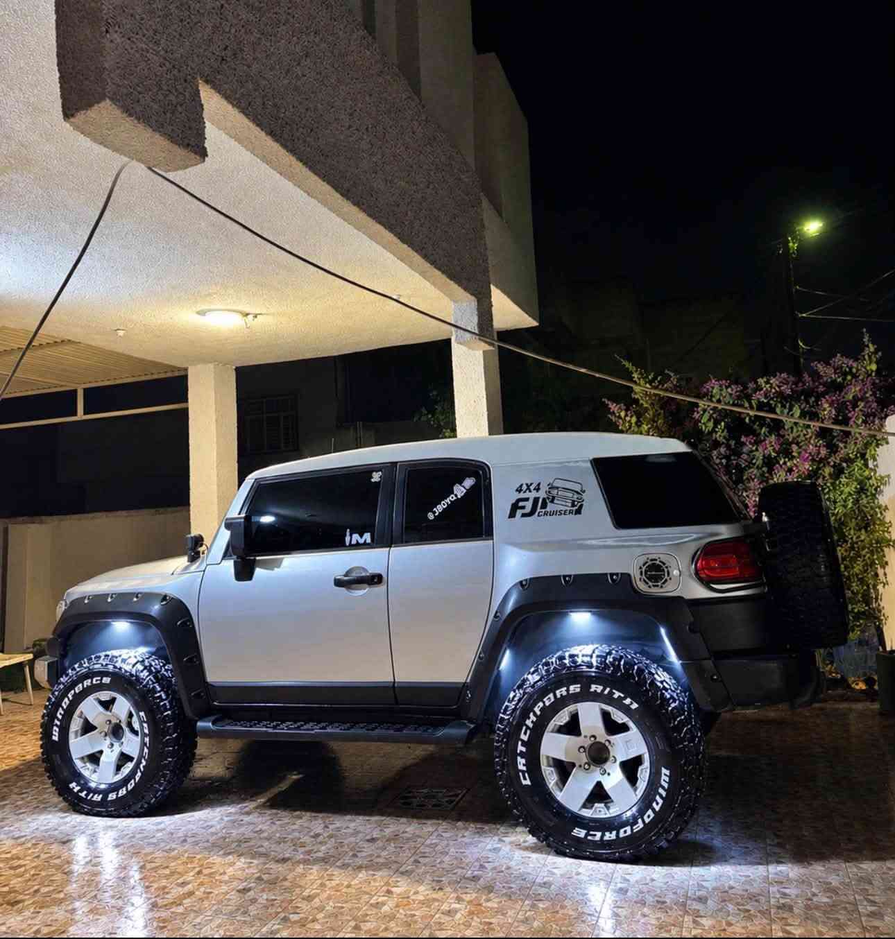 اف جي • مكينة ٤٠٠٠ V6 • فور ويل