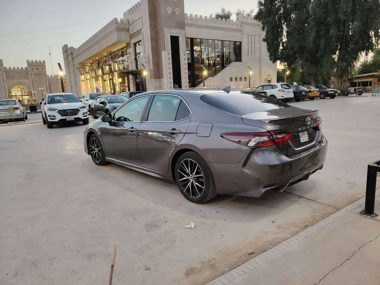 السلام عليكم
كامري للبيع موديل 2024
حره مامسجل وين يعجبك سجلها عده الشمال جاهزه گير محرك صدر تواير باتري كله جديد عل شركه
 الظرر واظح بيها تبديل جاملق وبونيد بدون دواخل
بجم كبس وجنطه كبس بيها ضرر صفحه
السايق صبق بدون دواخل شرط بدون ايرباك فقط ايرباك البرده //السعر ١٤٥ وبيها مجال //
مكان السياره صلاح الدين الشرقاط
خاص ما جاوب خابر وتدلل 
***********
