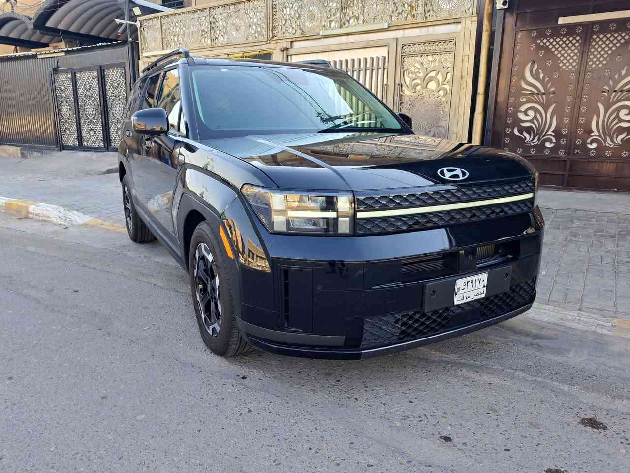 هونداي سنتافيا موديل 2024 فئة sel
المواصفات 

محرك 4سلندر 2500 تيربو
ماشية 32الف ميل 52الف كيلو
بصمة 
صندوك كهرباء 
فور ويل 4×4
7راكب كشنات جلد متصل 
كشن كهرباء 
شاشة متصلة 
شحن وايرلس 
انظمة قيادة متعددة 
تبريد 3 قطع ثلج
تشغيل عن بعد 
لايت زنون + شمعة لد 
سيارة حلوة واعتمادية 
وارد امريكا حادثهة موضح بالصور تبديل دعامية فقط 
مكفولة من الصبغ والتبديل والشواصي 
جاملغات مفتوحات بامريكا وشديتهم بيدي 
الايرباكات سليمات 
السيارة دخول جديد 
السعر 185 ورقة بدون رقم  بيع فقط
للاستفسار *********** بغداد
