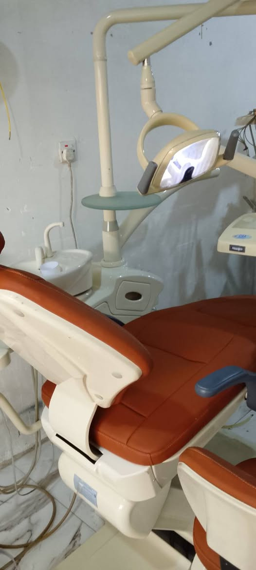 🦷 للبيع كرسي أسنان هايرول 
 مستخدم، نظيف جداً وبحالة جيدة، مناسب للعمل وجاهز للاستخدام.
📌 حالة جيدة ونظافة ممتازة
📌 سعر مناسب
📍 مكتب الهادي دنت
📞 ***********
