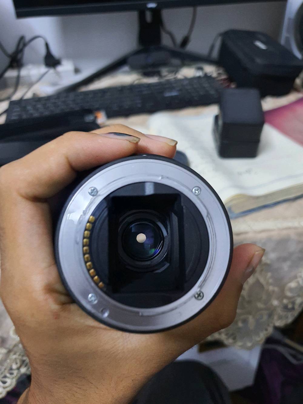 Sony 28-70mm f3.5-5.6
فول فريم
نظيفه
للإستفسار واتساب ***********
