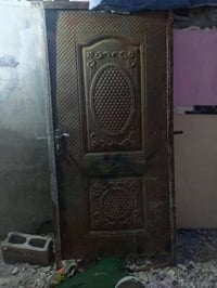 باب حديد • عرض ١١٠ • طول ٢١٠