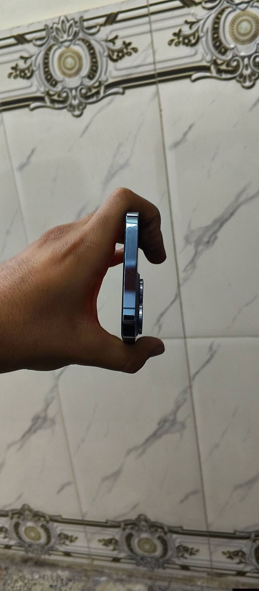 سلام عليكم
ايفون ١٣برو ماكس
الذاكرة ٢٥٦  شريحة وحدة
البطارية ٧٨ تقرأ خدمة
شاشة مبدلة بي تقرأ مستعملة
الجهاز لونة بحري
الموقع بغداد حي البتول
سعر 575و بي مجال
رقم الهاتف .***********

نص مكتوب في الصور:
- 10:06
- حول
- الاسم
- iPhone 13 pro Max
- إصدار iOS
- 26.5.2
- اسم الطراز
- رقم الطراز
- MLJD3AH/A
- الرقم التسلسلي
- LQVKW25H7T
- انتهت صلاحية التغطية
- سجل تاريخ القطع والخدمة
- الأغاني
- الفيديوهات
- ١٤٦
- الصور
- ۸۲۳
- التطبيقات
- 19
- السعة
- ٢٥٦ غ.ب.
- حالة البطارية والشحن رسالة مهمة حول البطارية حالة بطاريتك متدنية جدا. يمكن أن يبدل أحد مزودي خدمة Apple المعترمين البطارية لاستعادة الأداء والطاقة القصويين. العثور على خيارات الخدمة... الحد الأقصى للقدرة %78 هذا قياس لقدرة البطارية مقارنة بقدرتها عندما كانت جديدة. قد تتسبب القدرة المنخفضة بتقليل ساعات الاستخدام بين عملية الشحن والأخرى. أقصى قدرة للأداء ستساعد الأنظمة المضمنة في النظام والمكونات في تخفيف آثار الأداء التي قد تلاحظها أثناء التقدم الكيميائي في عمر بطارية iPhone. شحن البطارية المحسن للحد من استنزاف عمر البطارية، يتعلم الـ iPhone من عادات الشحن اليومية، بحيث ينتظر ولا يتجاوز %80 حتى يحين موعد حاجتك إلى استخدامه.
- ١٠:٦
- ٢٠
- القطع والخدمة
- تجمع Apple سجل تاريخ القطع والخدمة، وهذا السجل يعرض معلومات عن هذا الـ iPhone وحالته وتفاصيل إصلاحه. معرفة المزيد...
- سجل تاريخ الخدمة
- الخدمة <
- البطارية
- مستعملة <
- الشاشة