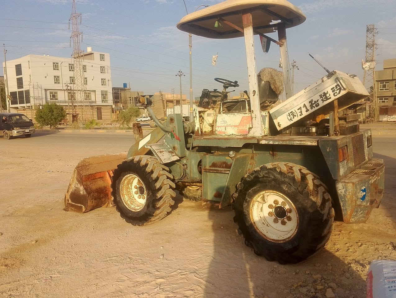 شفل 50للبيع موديل 98 رقم بابل بأسمي مكينه مكفوله لا تنقيص ولا تبخير دافعه البلاديه قطعتين شاصي مكفول الشفل جاهز للعمل للاستفسار اكثر الاتصال على الرقم ***********   مكاني بابل شارع 80
