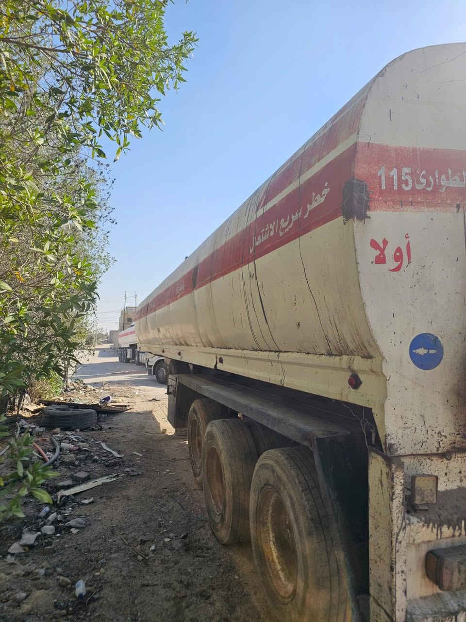سلام عليكم تانكي بويلر اللبيع تلث محاور الحموله 40 طن سعر 40 وبي مجال ***********
