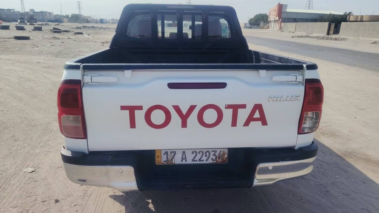 هايلوكس • ٢٠٢٣ • ماشيه ١٣٠٠٠٠