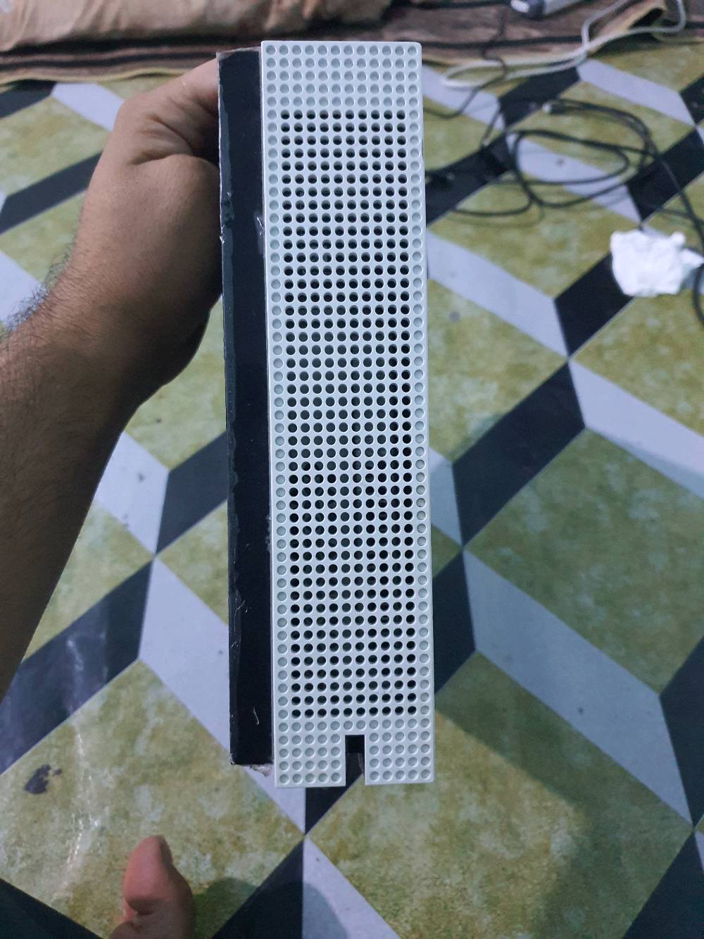 السلام عليكم
xbox one s
ذاكر 512 نص تيرا
لوك ستيكر ما مفتوح 
نضافة ٩٥ بالمية 
يدات ثنين يدة شفافة جديدة استخدام قليل
اما يدة بيض بيهة مشكلة فقط بوردة شحن شغال مابيهة اي مشكلة لكن بسبب بوردة مال شحن من اجيب باتريات تربط طبيعي  بالبلي بس هسة كامت ما تربط بس طلع ضوة ضوة مصور فيديو الهة اما يدة اي مشكلة ما بيهة لا درفت ازاراهة كلهة شغالة 
العاب  بي فقط فيفا ١٧ مملوكة
كيبل باور كيبل hdmi كامل ملحقات
سعره ١٦٥ الف وبي مجال 
العنوان جسر_ديالى_القديم_شارع_٧٠ 
***********