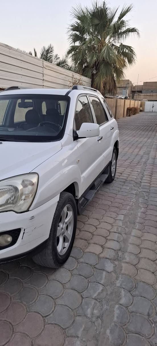 السلام عليكم
كيا سبورتج 2009 كوري مكفولة كفالة عامة الا من بعض الطخات والخدوش 
رقم بغداد دولي باسمي
فتحة سقف
تحكمات ستيرن
تدفئة كشنات
حساس خلفي
مري كهربائي
كشنات جلد
كير ومكينه مكفولات
السعر ١١٥
للتواصل حصرا عن طريق الهاتف***********

