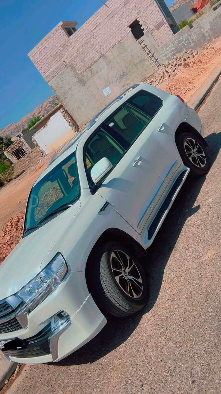 لاندكروز  جيهان 2021  
  8 سلندر   GX 4600 المرغوب 

السياره جديده جداا بحاله الوكاله 💯
مكفوله
 بدون صبغ 
بدون تعديل 
بدون رصعات 

 ✅✅ ماشي 53000 الف حقيقي شرط الفحص

8 ايرباك
كاميرا 
كشن سائق كهربائي 
كشنات مخمل
بصمة أبواب 
حساسات 
تشغيل عن بعد 
 سلايت 
 ثلاجة  

السعر  ٥٣٥ اتصال واتساب 
***********
