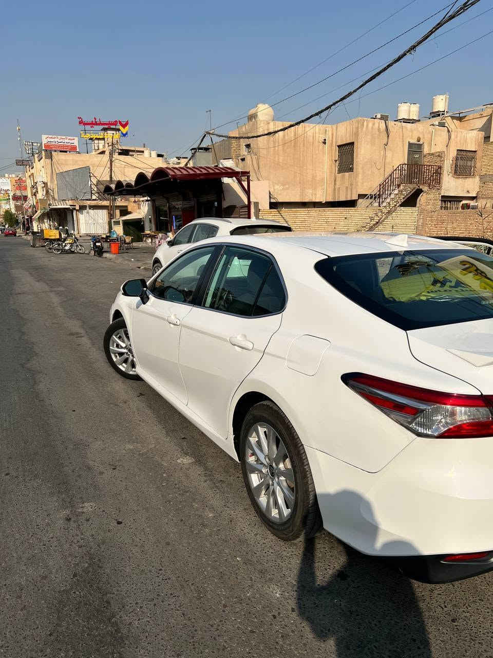كامري LE 2020
امريكي حادث بابين تعديل بسيط وجاملغ خلفي بارد
بيع فقط بدون دواخل ماشيه ١٣٢ كيلو متر سياره نظيفه جدا 
السعر ١٦٠ ومجال بسيط
للتواصل واتساب او الاتصال بالرقم ***********
بالفيس ممتواجد
