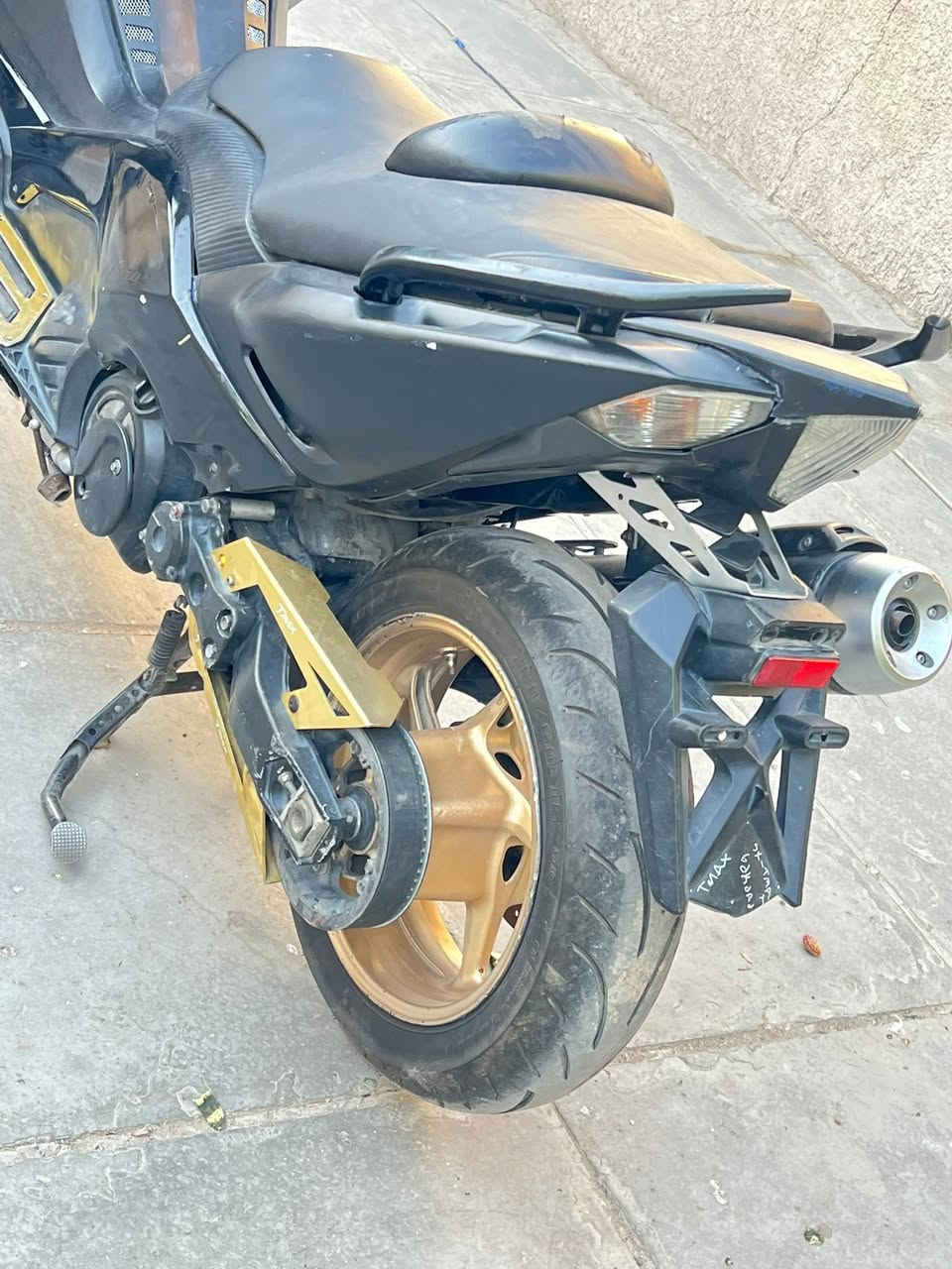 تي ماكس مديل ٢٠١٤
مكينه مكفوله 
و ناعمه و قويه
كفر بي شويه ملحضات 
دراجه نضيفه 
سعر ٢٥ ورق من الخير 
مكان لامين شارع نواب 
رقمي ***********
بس بيع وسعر جوه سوك بهواي 
وين ما يعجبك فحصه دراجه كفاله
وشكرن ♥️
