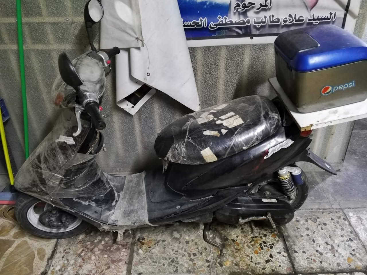 سلام عليكم دراجه ياماها ستين الدراجه نضيفه بس نقصها باتري 
السعر200الف مكاني حي الاعلام شارع المستوصف الرقم***********
