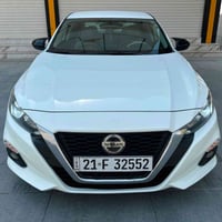 ابيض • ٢٠١٩ • بدون ايرباك