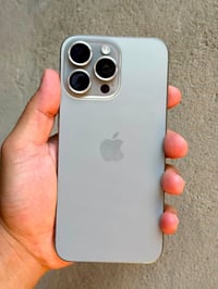 ايفون 15 برو ماكس • ٢٥٦ • مبدل ضهر