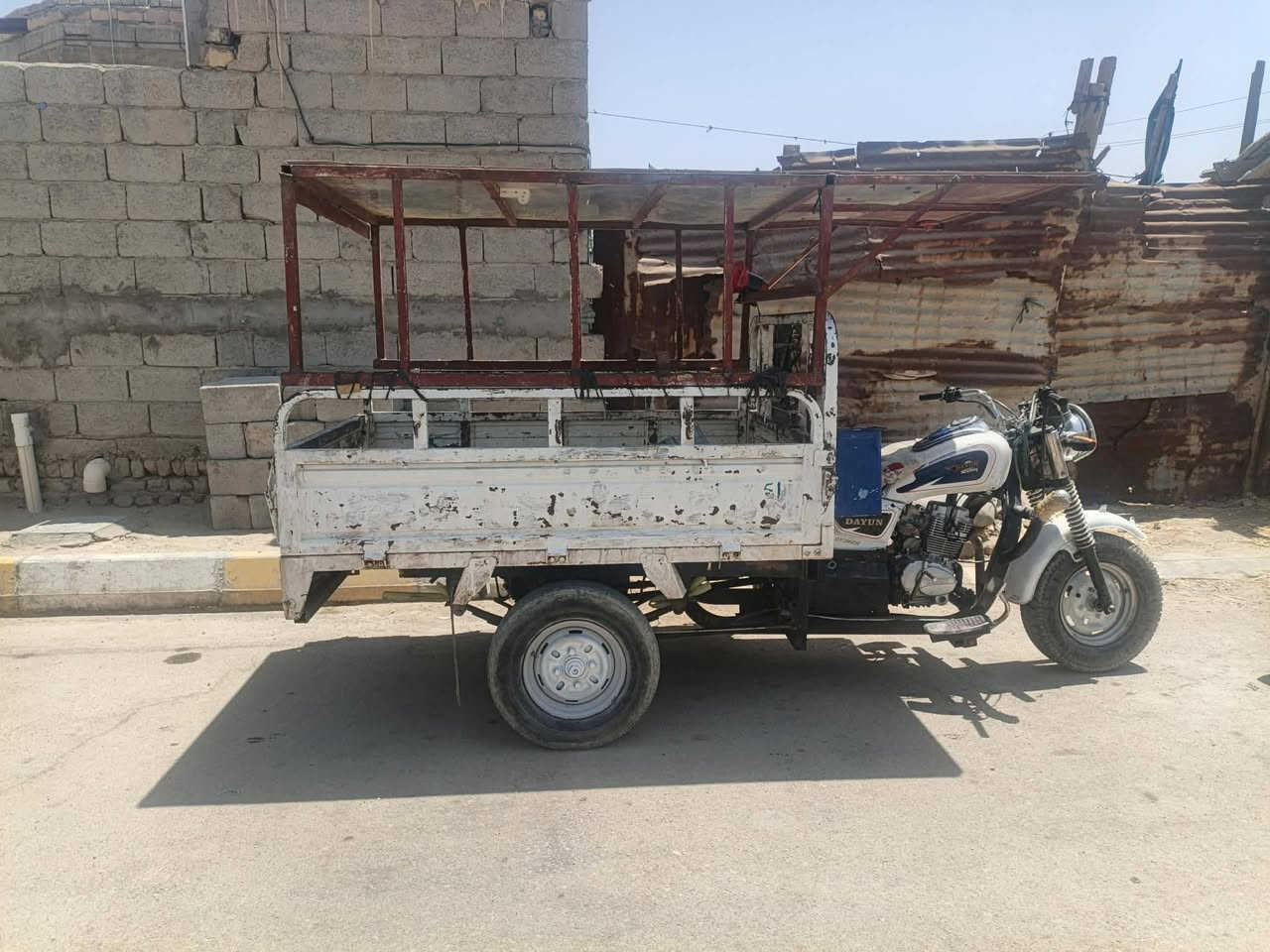 ستوته للبيع موديل 20 محرك جديد جاهزه سعر 1600 ***********مكان ناصريه مركز
