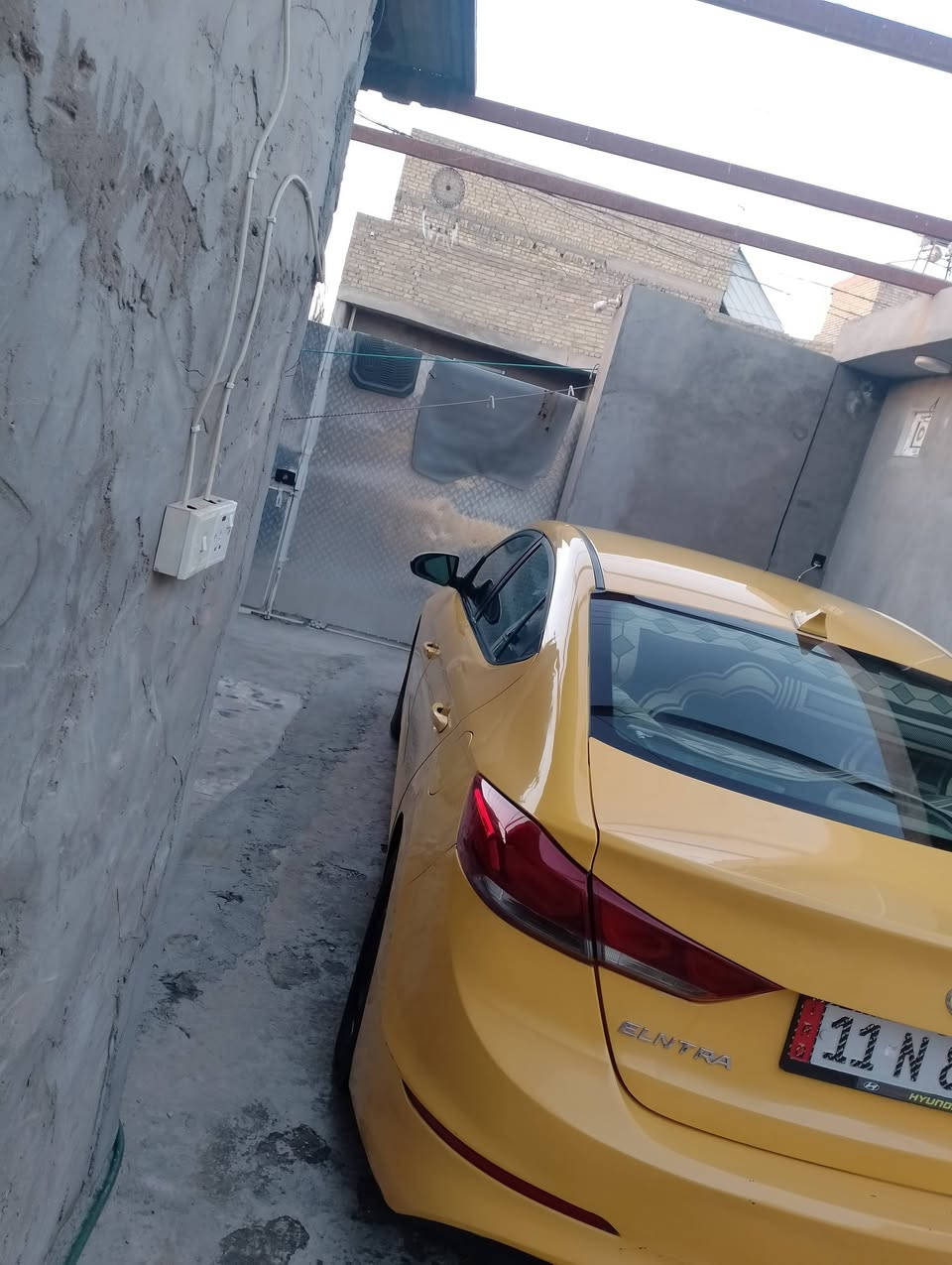 السلام عليكم
النترا امريكي 2018 للبيع 
حادثها نصف جاملغ خلفي ونصف الباب  الوره 
((حادثها من امريكا )) السياره نص فول 
ماشيه 200 الف 
سعرها 115 وبيها مجال حك الجيه 
هذا رقمي  *********** 
غير متواجد على الفيس
