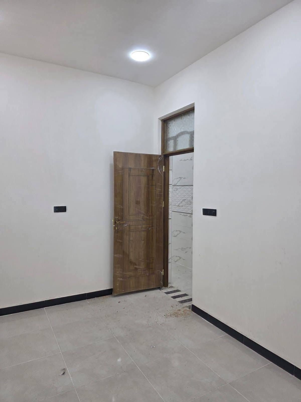 🏘️ داران للبيع
📏 مساحة الدار الواحد 100 متر + 100 متر

📍 العنوان حجي حسن الثانية (الجمعيات) ، قرب شارع 20

▪️ طابق واحد

🧱 كونكريت، بناء سنة 2026، حديثات، مامسكونات، شغل درجة أولى

🔸 الواجهة 5، النزال 20 

🌳 زراعي، سند 25 

🔹 خدمات كاملة

💰 السعر خاص أو الأتصال ع الرقم 

📞 ***********
