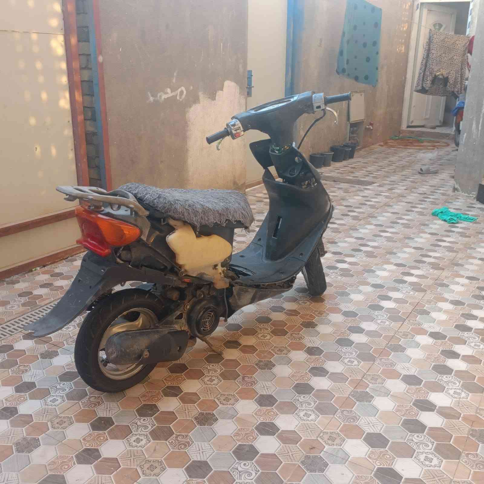 دراجه شغاله سعرها ١٠٠ بس تاير مبنجر رقم ***********
