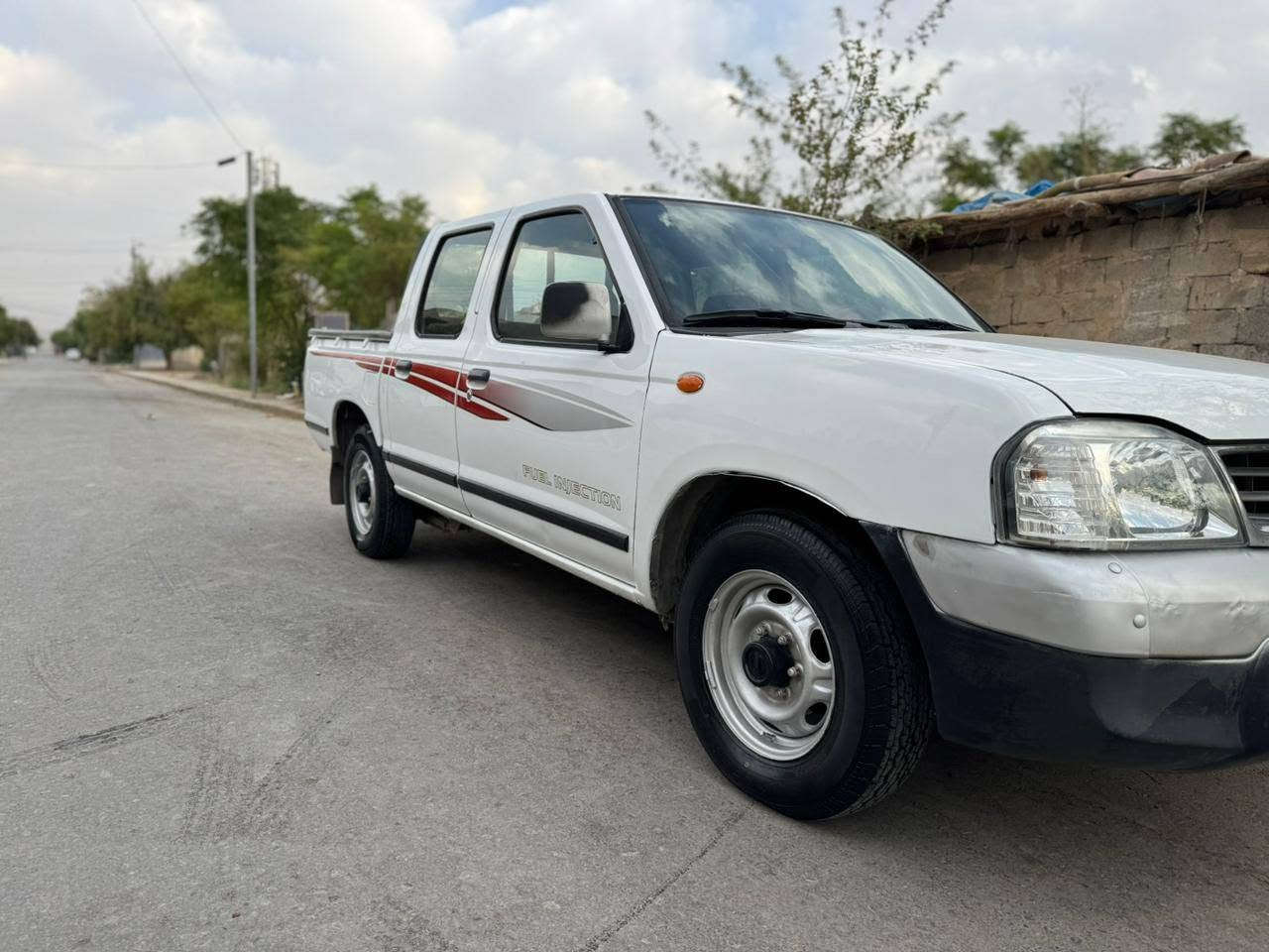 نیسان مۆدیل2008
ساخ ساخ موسو براوە نیە 
ناوسورو جام کارەبایی
دەبل گیج
حلوجە هیجی لەگەل نیە
کیشەی مەدەنی بەشەرت
گێرومەکینەو ئەکسلی بەشەرت
سارەکە زۆر جوانە نمونەیە لەجوانی 
لەگەل ریزم جوابی کۆمینت نادەمەوە کریاری یان تیل بکە یان جات
شوین سەنگاو

نرخی ٦٥کەمیک معامەلە 
***********
***********
