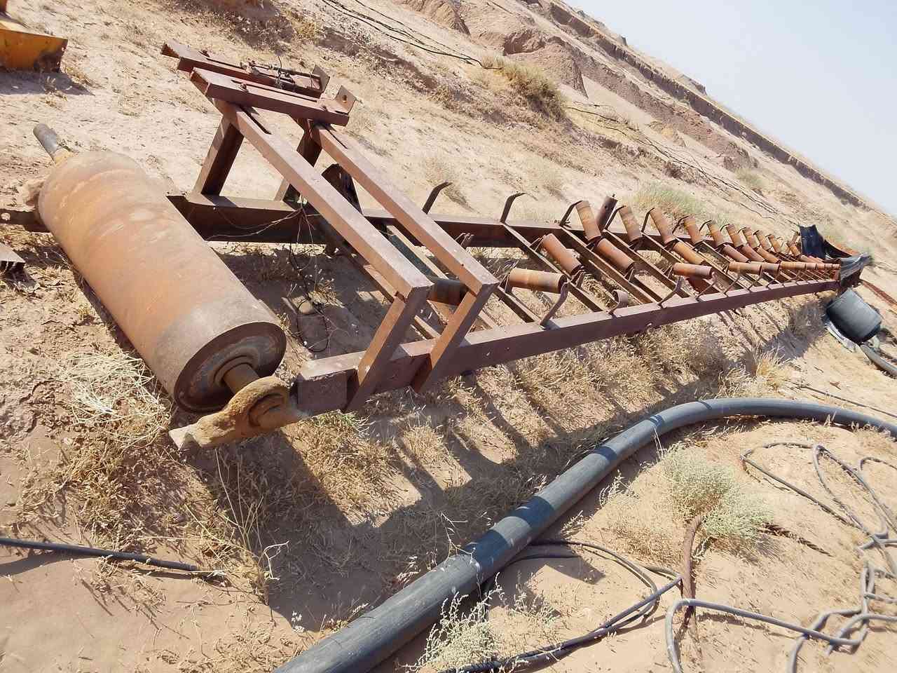قوايش عدد 4للبيع طول ١٤متر عرض 80 نضيفات ***********
