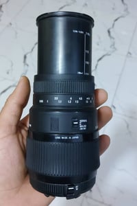 عدسة سيكما ياباني 70_300 الاوتو يشكل مرة يشتغل مرة لا  تكدر تستخدما زو...