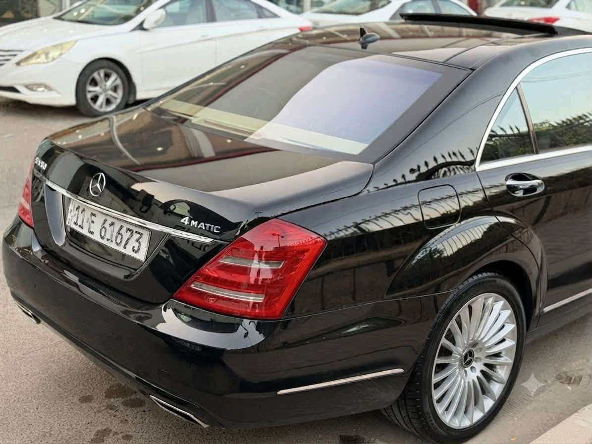للبيع او مراوس حسب القناعة
اس 2012 حجم 550 تون توربو السيارة جديدة جديدة كلش فول مواصفات باب طويل عداد 160 الف كيلو
بانوراما
بصمة تشغيل
5 ابواب شفط كهرباء
جنطة كهرباء
5 بردات جانبية كهرباء
كشنات مساج وتدفئة وتبريد 
ستيرن كهرباء
لايتات زنون داينمك يفتر مع الاستيرن
ستيرن تدفئة
مكينه 8 سلندر ارغب محرك بالاس
داخل لونين بيجي وصحراوي
تجاوي 5 كهرباء
حساس امامي خلفي 
ويل كب عين الشمس اصلي مع طخم تاير جديد
سيدي جينجر 6 اقراص
نظام صوت هارمن كاردن مع دمام خلفي 
سيارة رقم بغداد بسمي 
جاهزة من كلشي كير محرك صدر تايرات تبريد ثلج  
بيها رش كلير جاملغات خلفية من خارج العراق  فقط بدون ضرر بشرط 
سيارة كلش جديدة ومابيها كل نقص شرط ترايها خارج العراق 
السعر 263 مجال بسيط 
مكاني بغداد شارع فلسطين 
***********
