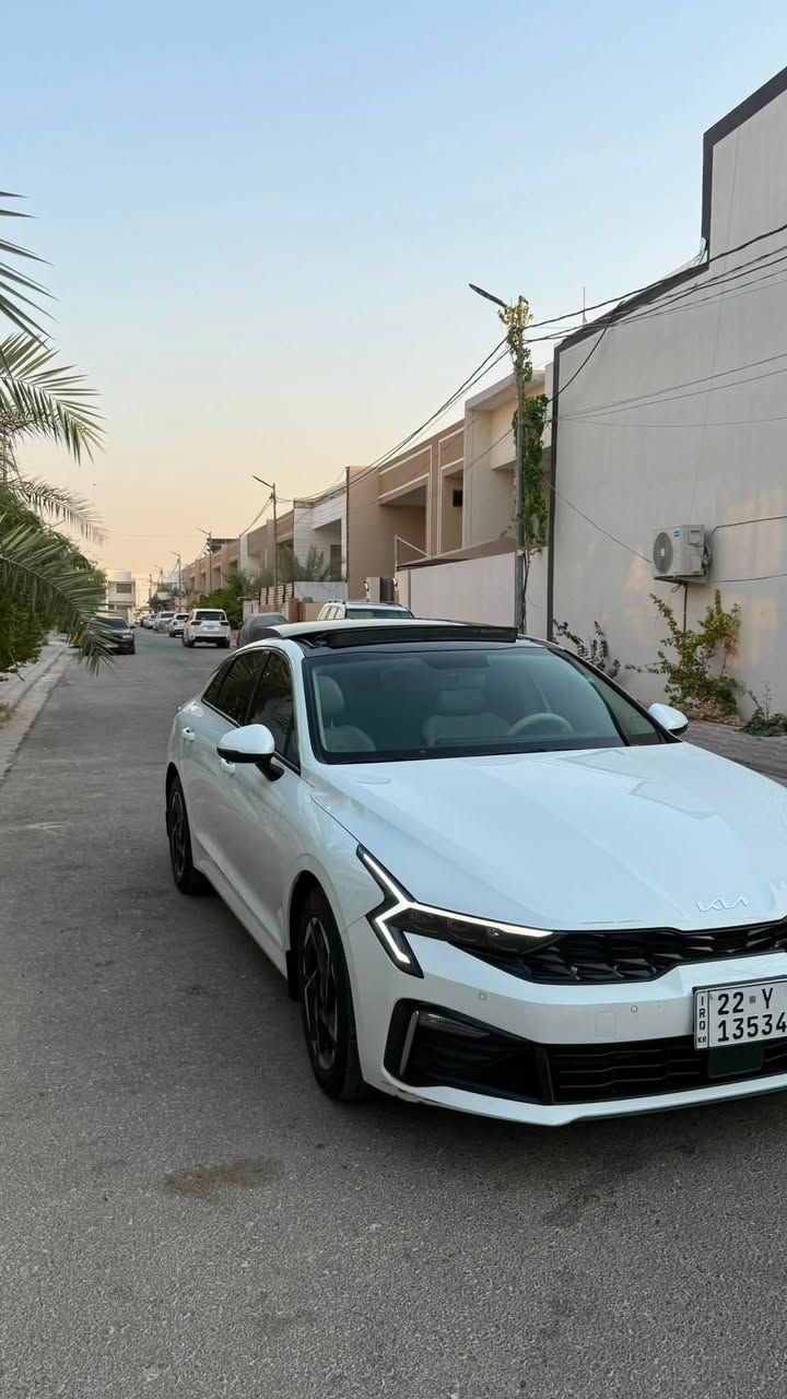 سلام عليكم K5 للبيع 2025 خليجي  مكينه 2500 فول حساس امامي خلفي كامره شاشه جبيره بنراما كشن كهرباء جلد  ماشيه 45 الف  رقم اربيل بسم شركه تريد تحويل تريد وكاله  مكفوله من صبغ واتبديل  (فقط بارد بين البابين ) ***********
السعر 203$ وبيه مجال
