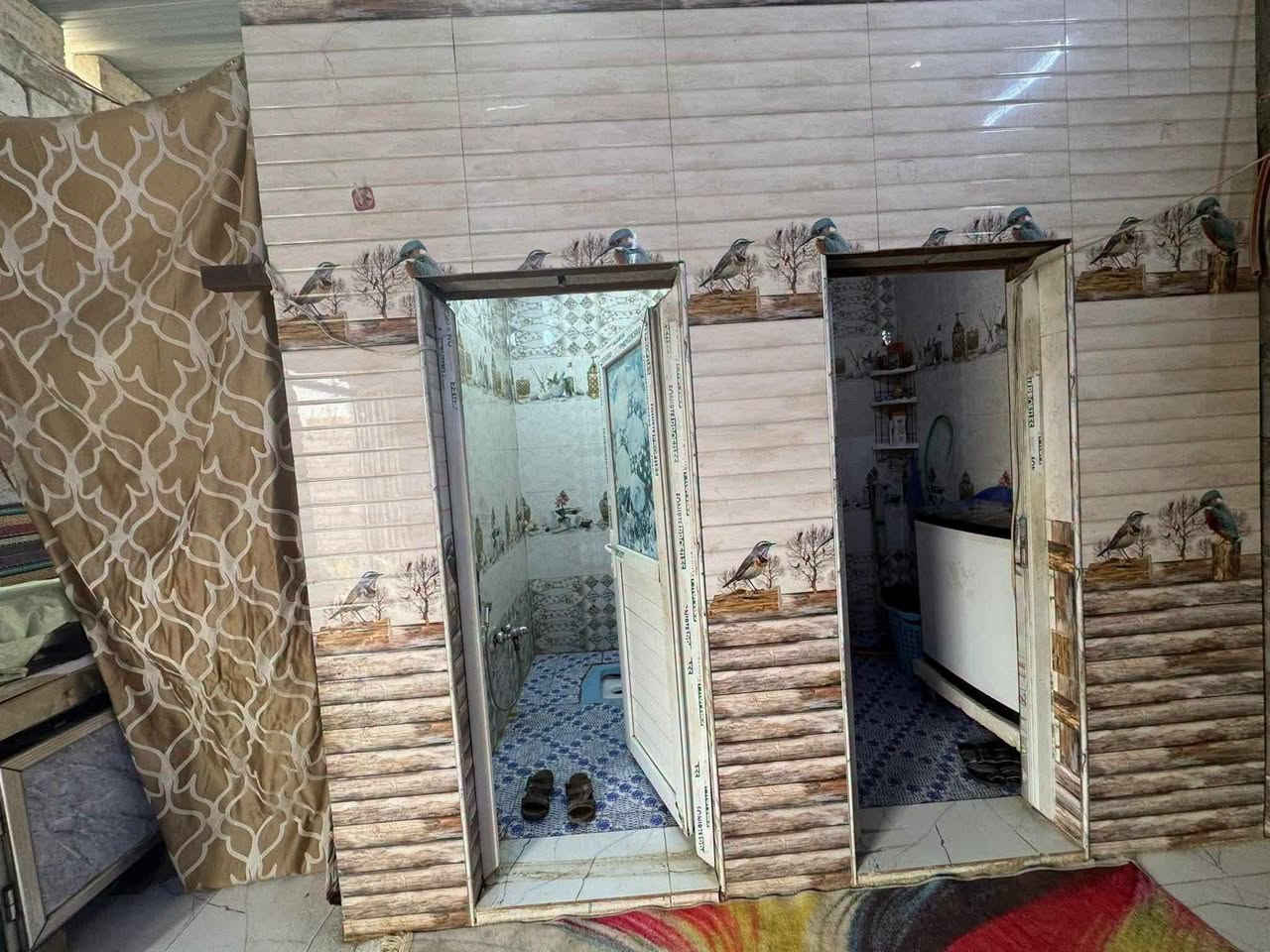 لا توجد تفاصيل

نص مكتوب في الصور:
- المدرسه