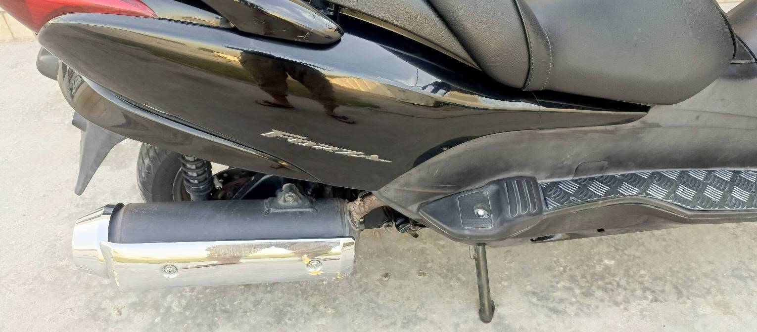 السلام عليكم فورزه صفر 8 لو اسود ملكي بلجيس ماشيه 23 دراجه جديده بشكل دشيول رياضي فلنجه رياضيه دراجه جديده للبيع مكاني بغداد  *********** السعر خاص
