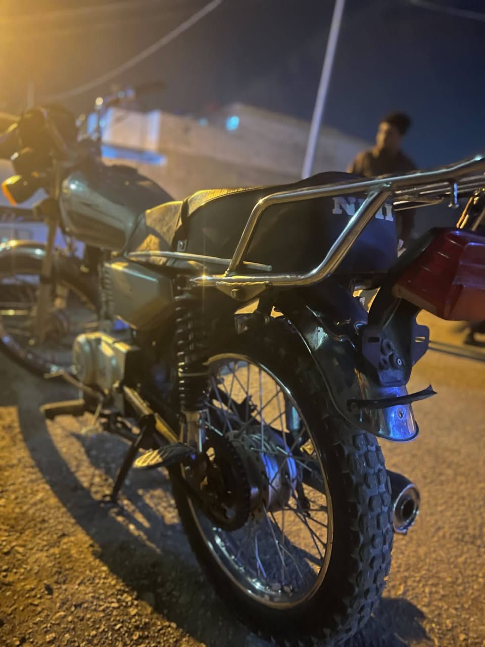 دراجه 4 كير نظيفه وجاهزه للبيع ب500 وبيه مجال  اصوليه مكلف بالنشر التفاصيل صاحب الدراجه ***********
