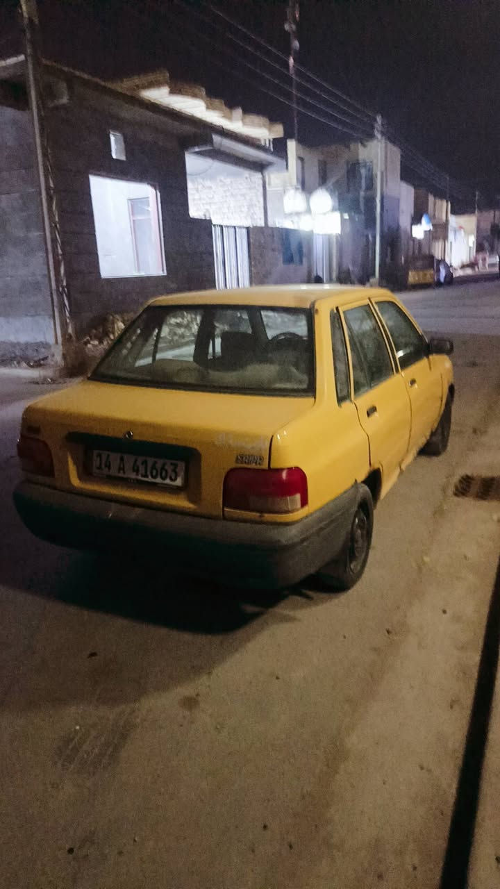 11 للبيع بسمي سنويه ل31 مصفره هيئه وغرامات مكينه كير شرط لا تبديل ولا صبغ بس بيه خياسات بالرباع سياره جاهزه سعرها ١٦ ورقه وبيه مجال قليل الشراي يتصل وبالخدمه (***********)
