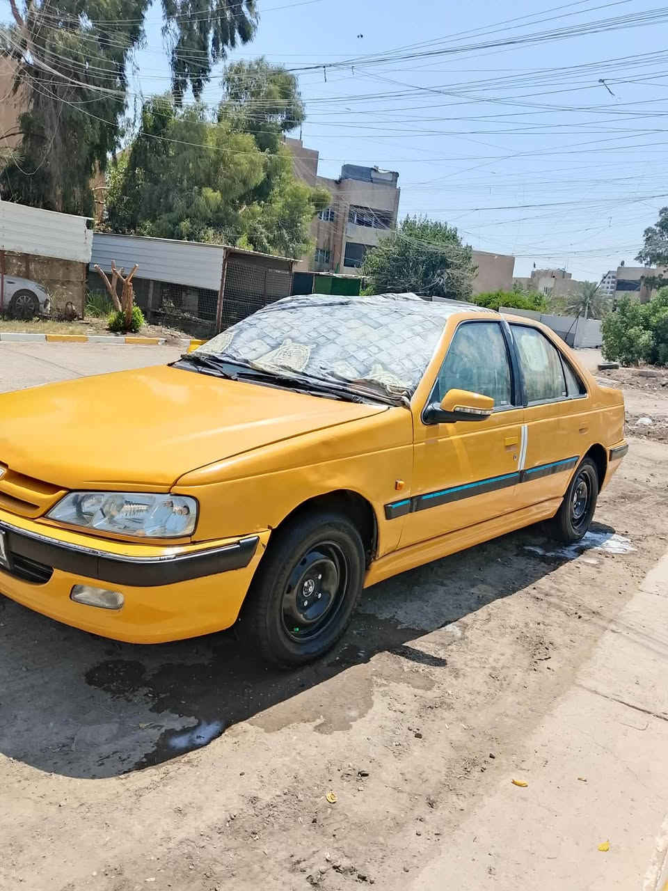 السلام عليكم سياره بيجو بارص  موديل ١٣بسمي  للبيع مشروع وطني تحويل ثاني يوم مكينه وكير خير من الله وتخم تاير جديد تبريد شغال  مكاني الزعفرانيه  السعر.    27بيع مستعجل  ***********

