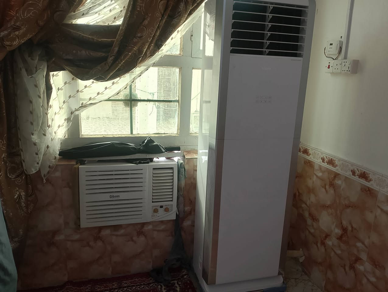 مكيف سبلت • ٢ طن • ١ سنة