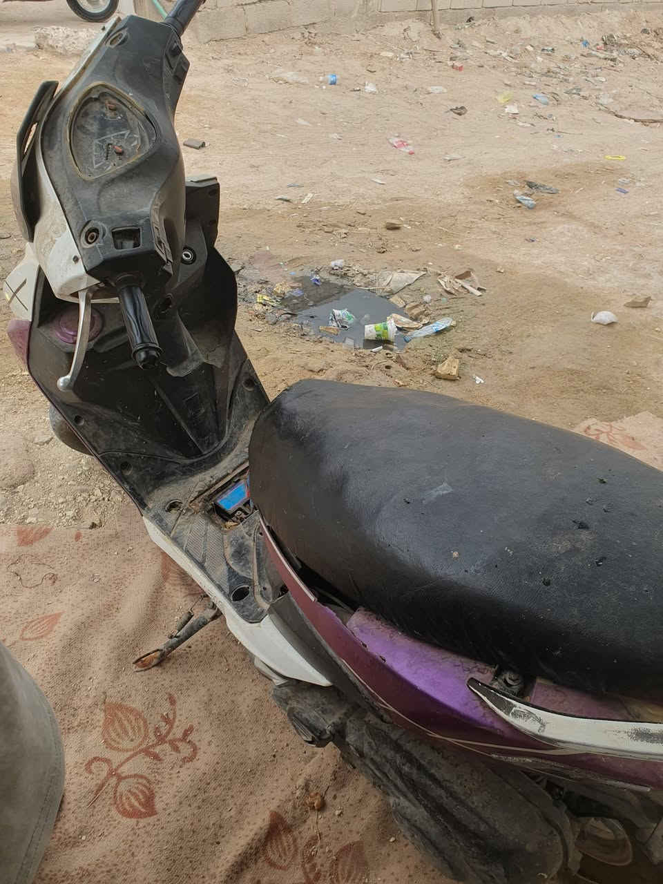 سلام عليكم دراجة سكنس fsعطلانة ابيعهة كوم حديد السعر 150وبيها مجال حك الجية ***********للتواصل واتساب أو اتصال على الخط
