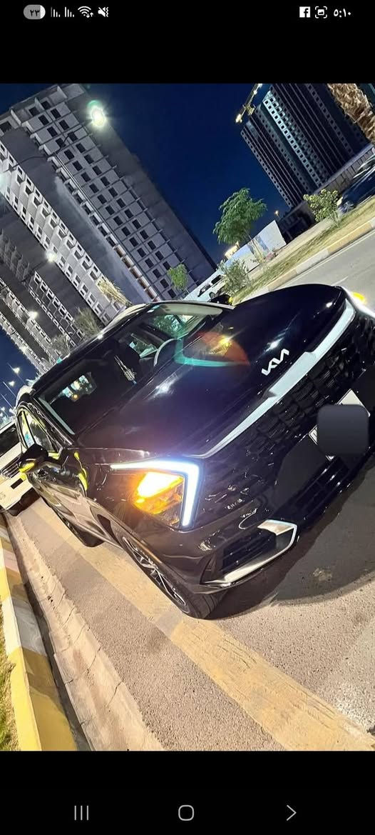 السلام عليكم 
كيا سبورتج موديل 23 للبيع فقط 
فول مواصفات عدى الفتحه 
واردها دعاميه الاماميه فقط بدون أيرباك 
تحكم ستيرن جهتين 
كراسي الامامية كهرباء 
بصمه ابواب وجنطه وتشغيل 
تشغيل عن بعد 
داخل جلد أسود 
شاشه كبيره متصلة 
شاشة كار بلي Gps 
محرك 4 سلندر مكفول 
كير أوتو وعادي مكفول 
تخم تايرات جديد 
ويل كب كروم 
تحديد مسار وقياده ذاتية
السعر 195 ورقه 
للاتصال *********** واتساب موجود 
وأتشرف
