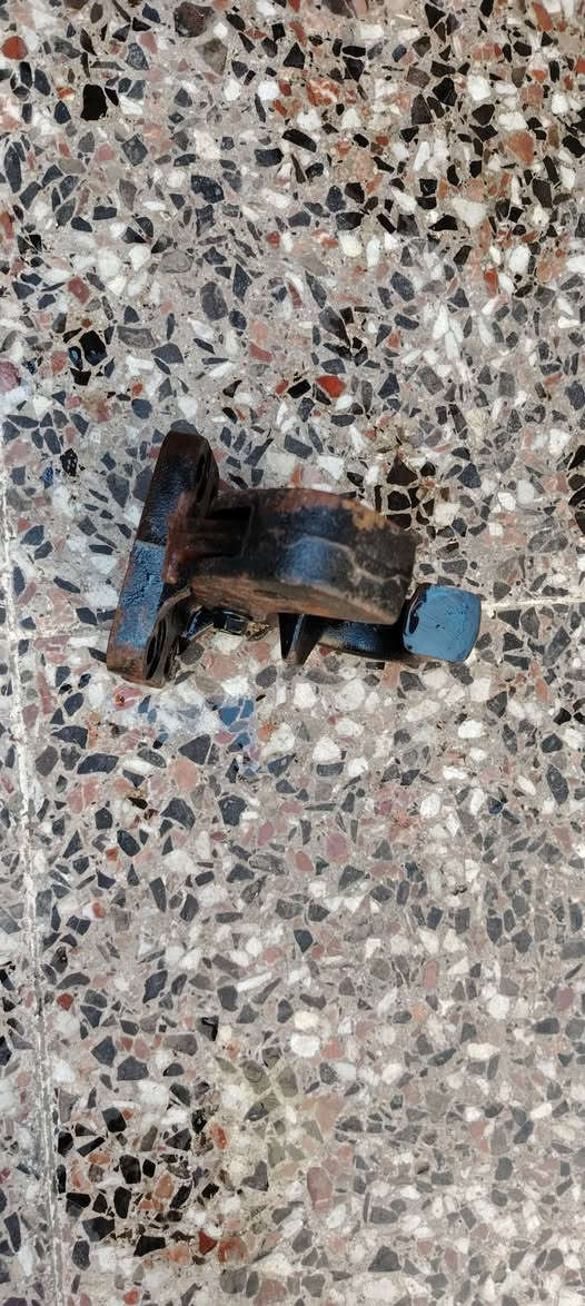 هوك اصلي جديد كالوبر وباجيرو ينشد سعر ٣٥ بغداد مدينة الصدر اورفلي ***********
