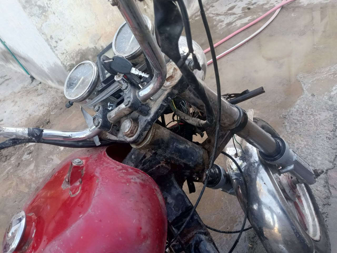 ستوتةموديل٢٠١٧ كامله مكمله كهربائيات سلف اوراق كامله ستوته جاهزه مجهزه عنواني كنعان الشلالات قريه بيت كودان السعر 750 وبيها مجال قليل الاتصال على الارقام الاتيه ***********

