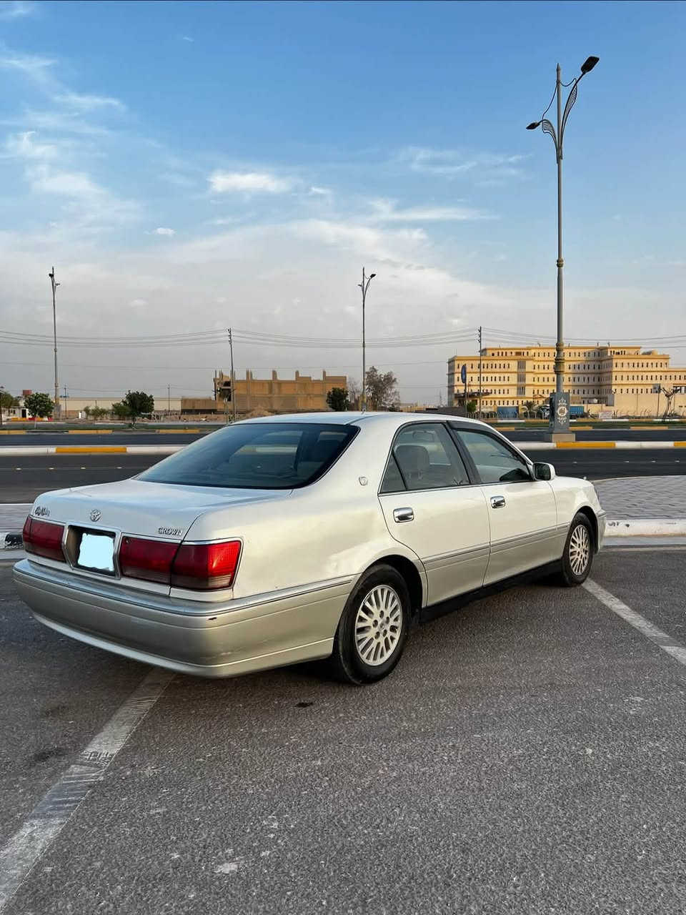 كراون ملكة • ٢٠٠١ • ٣ قطع تبديل