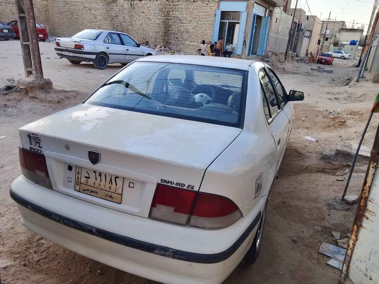 سمند للبيع 2010 
ساره جاهزه وحلوه بيه بنيد وجاملغ مبدل فقط
زوج تايرات جدد مكينه وكير نضاف رقم بغداد 
سياره مكانه نجف قرب ملعب النجف رايده 32
رقمي ***********
