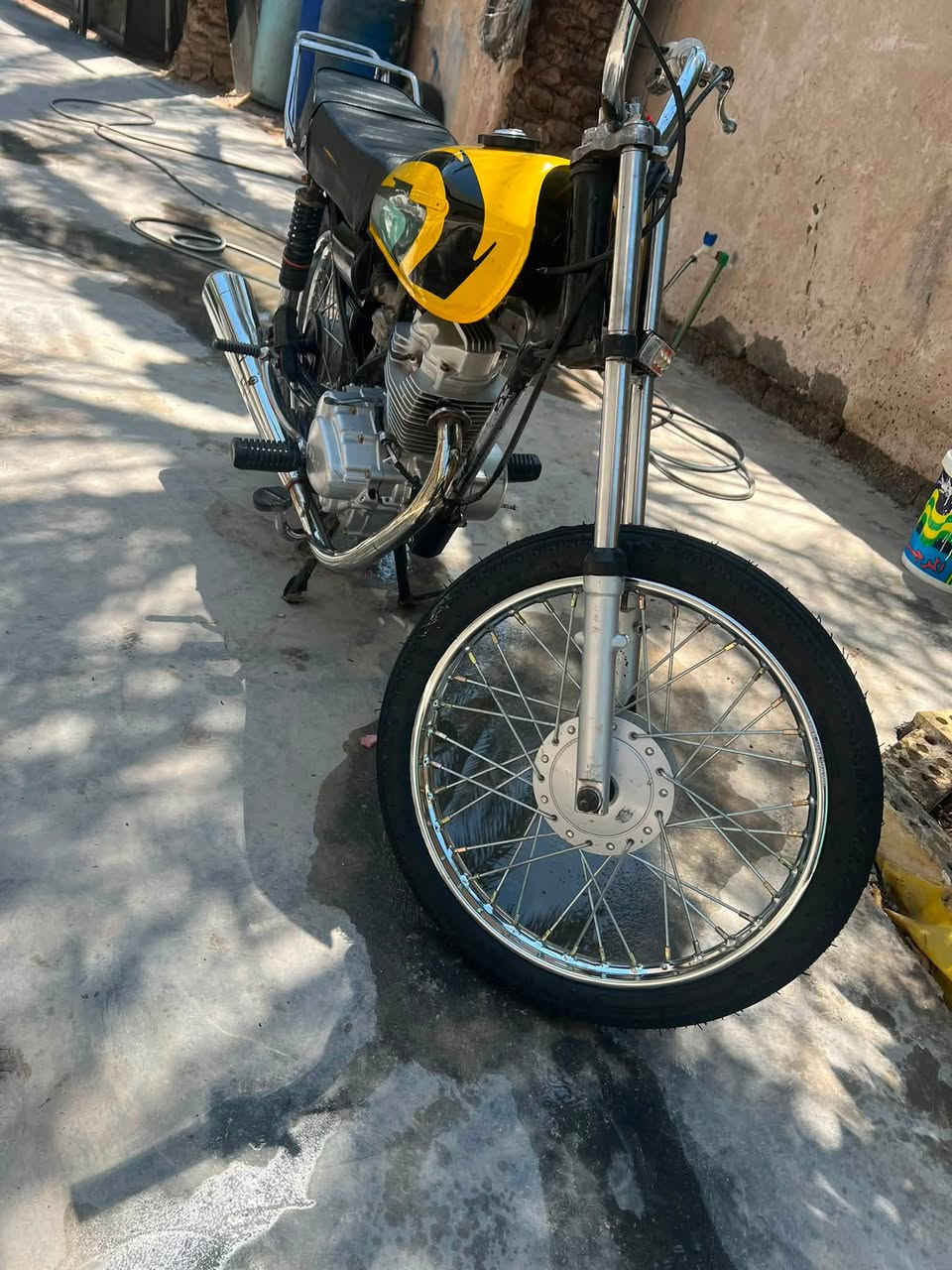 اربعه تعمير كله جديد مكينه نامه شلامجه
سعر ٤٥٠ بيها مجال قليل 
شراي يتصل ***********
